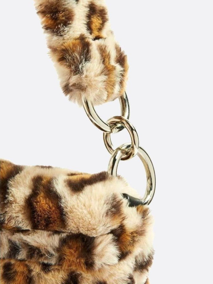 Bolso de piel de leopardo