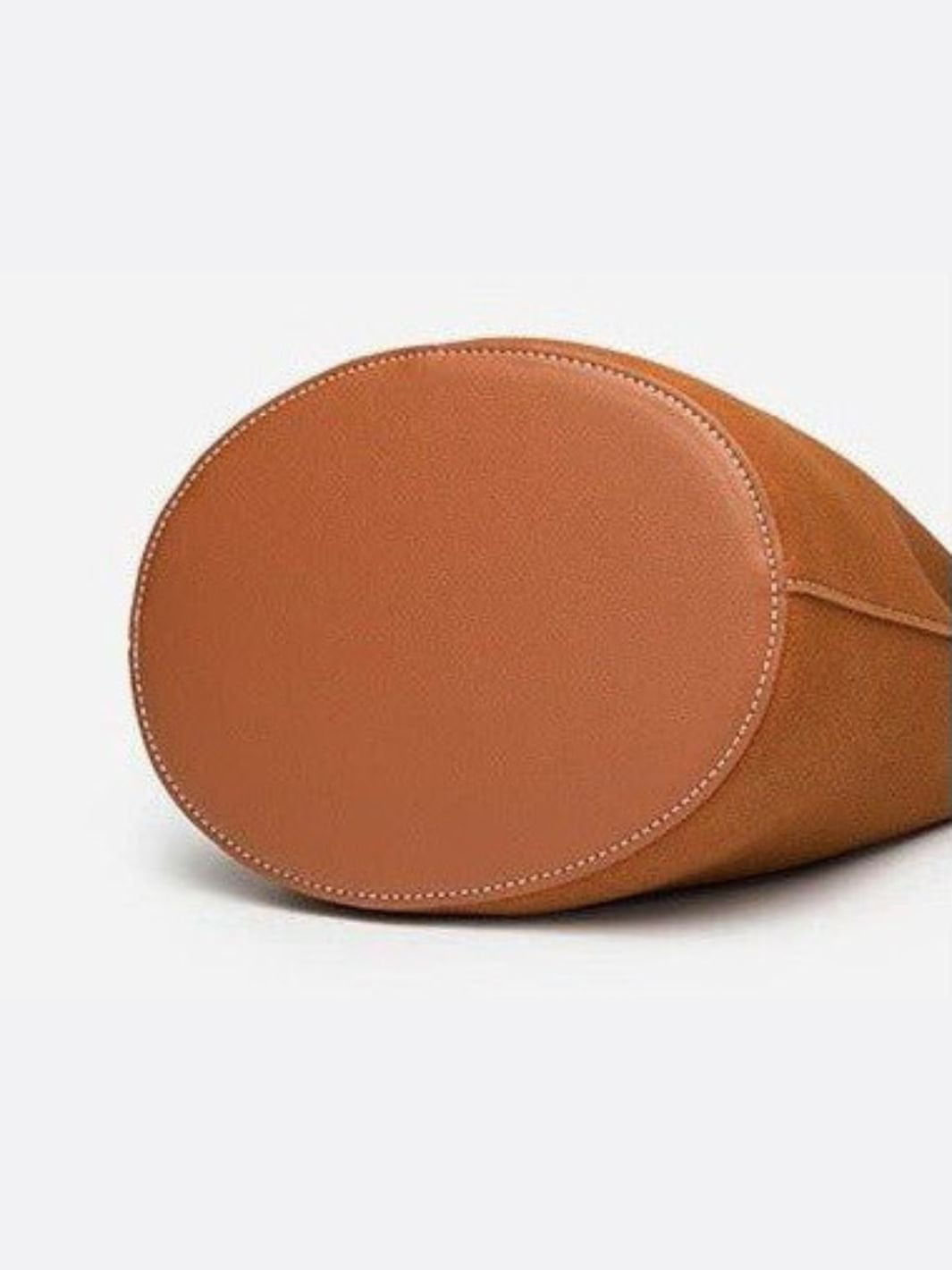 Bolso bombonera de piel cepillada