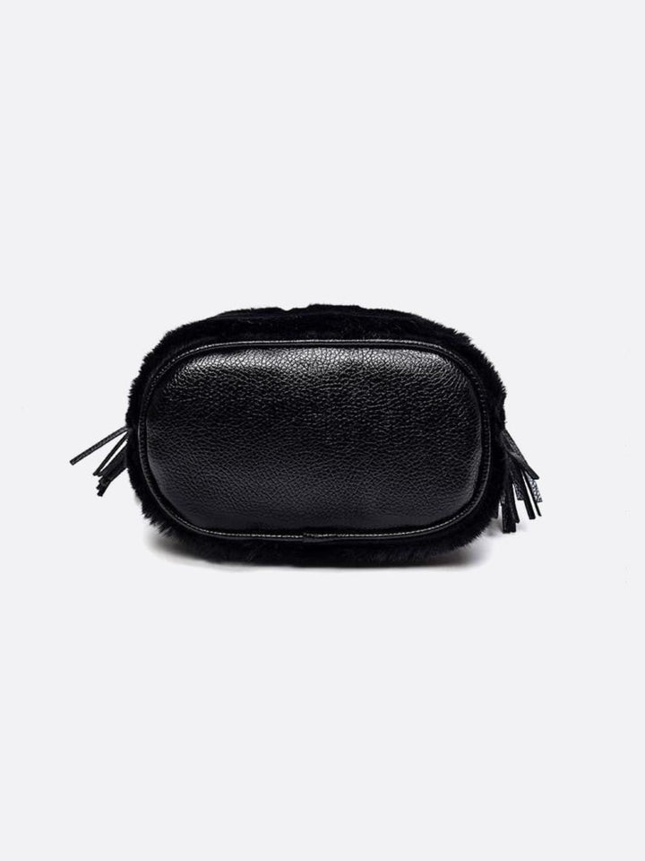 Bolso bombonera de pelo sintético